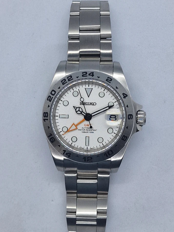 ModHouse Explorer White