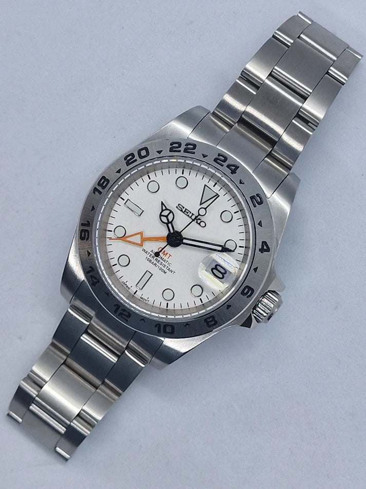 ModHouse Explorer White