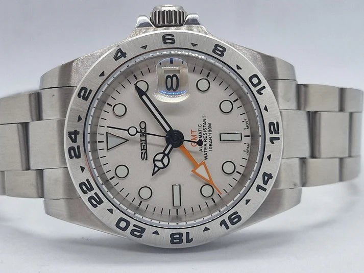 ModHouse Explorer White