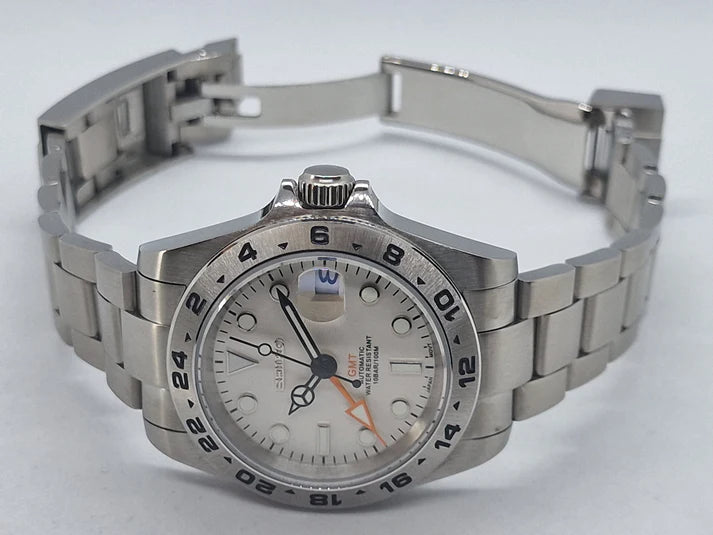 ModHouse Explorer White