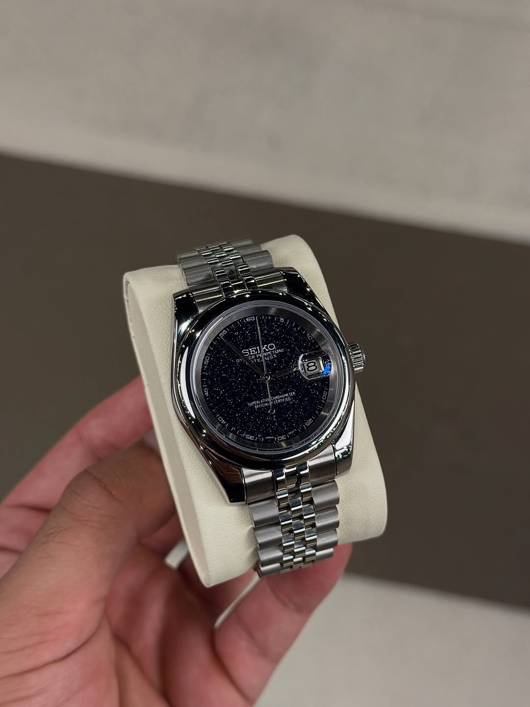 ModHouse Oyster Galaxy Dial