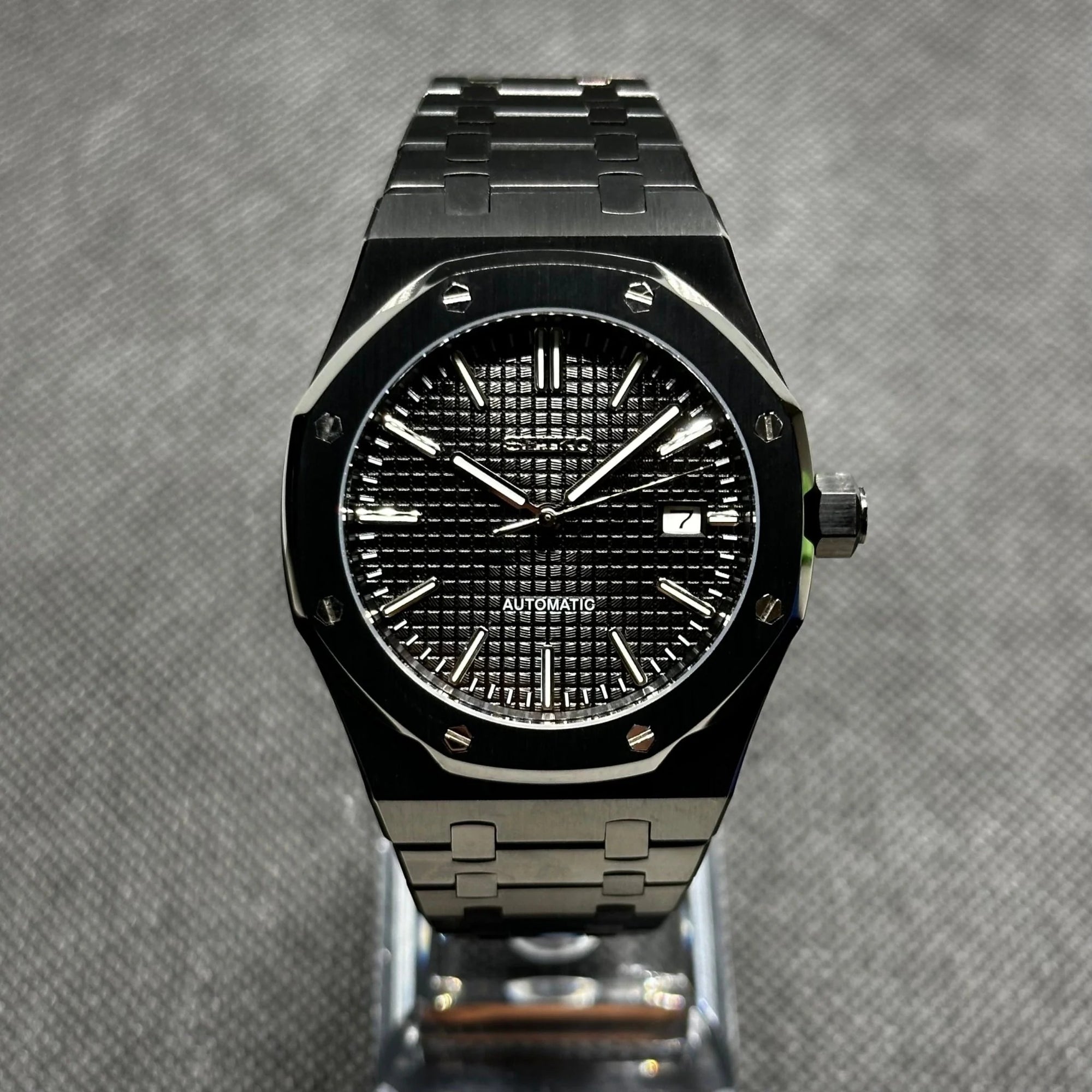 ModHouse Oak Triple Black