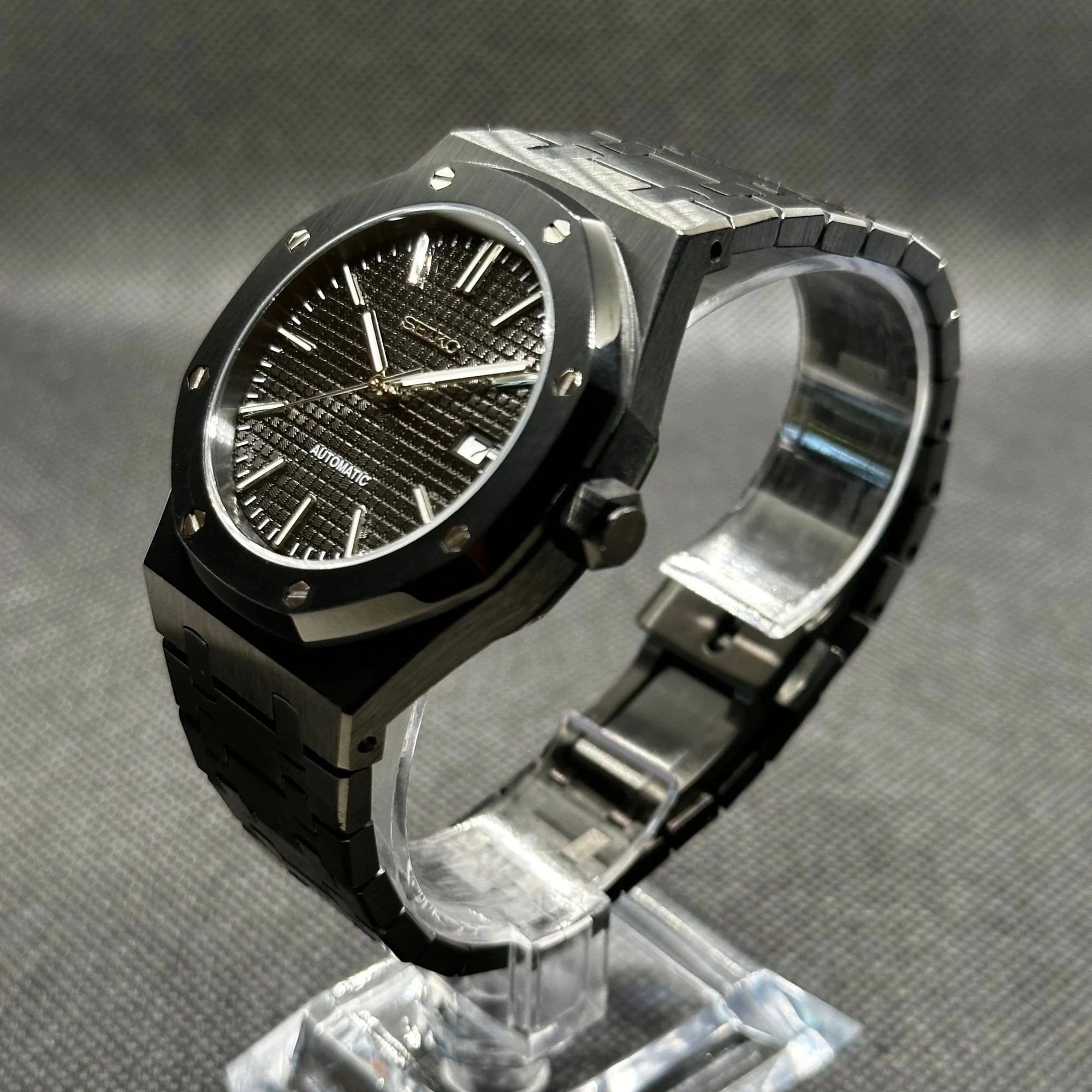 ModHouse Oak Triple Black